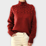 Ragna - Kvindepullover med strikkede detaljer