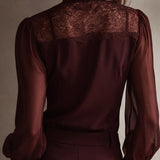 Gertrud - Retro-stilfuld bluse med blonde detaljer