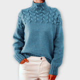 Ragna - Kvindepullover med strikkede detaljer