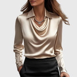 Helen - Elegant bluse i skinnende satin