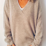 Anne™ | Blød og Tidløs V-Hals Sweater