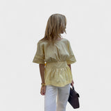 Eleanor - Delikat bluse med slag