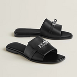 Astrid - Sandaler med remme og metaldetaljer