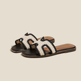 Saga - Sandaler med snøredetaljer