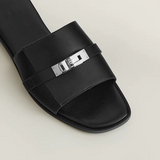 Astrid - Sandaler med remme og metaldetaljer