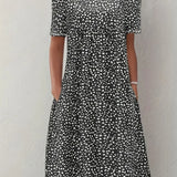 Anne™ | Blød Blomsterkjole i Tidløst Snit