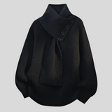 Mathea - Elegant strikket sweater med krave i halstørklædestil