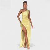 Anna Emilie - Asymmetrisk Satin Kjole