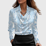 Helen - Elegant bluse i skinnende satin