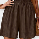 Viktoria - Stilfulde shorts med plisseringer