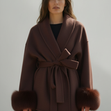 Ella Katrine - Elegant frakke med detaljer i pels